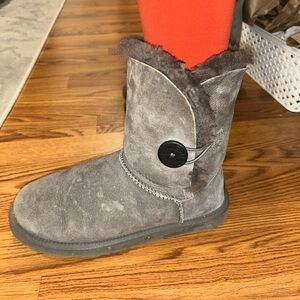 UGG grey Bailey button boots